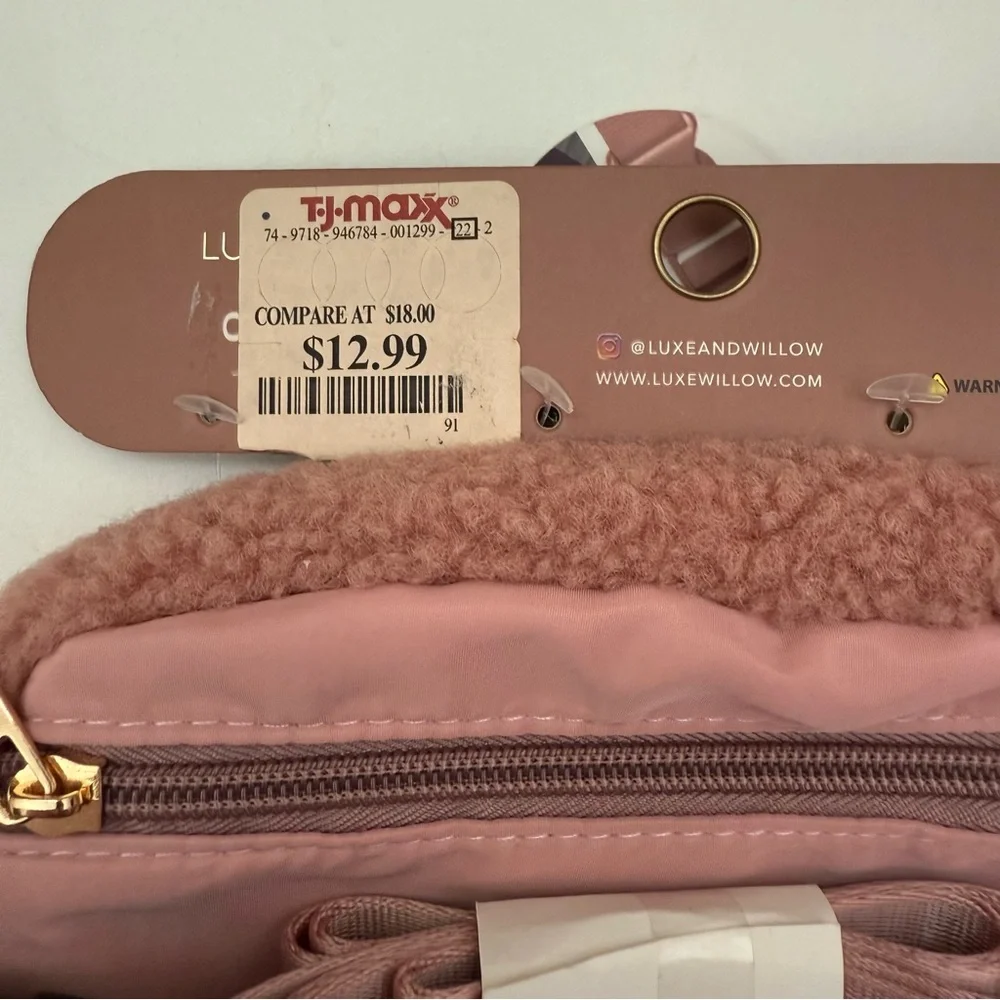 NWT | Sherpa Fanny Pack Bundle | Steve Madden + Luxe & Willow - Picture 9 of 13